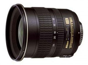 Nikon AF-S DX 12-24mm/f4.0 G IF ED Zoom ultra grand angulaire compact